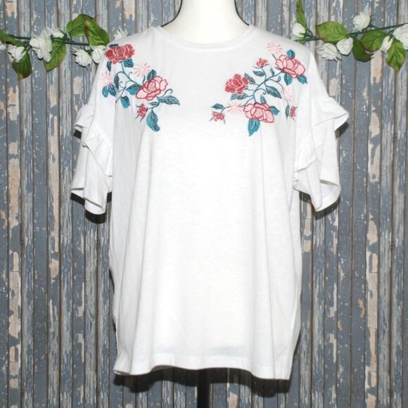Paper Crane White Boho Top T-Shirt Size L Embroidered Floral Roses Ruffle Sleeve - Picture 1 of 8
